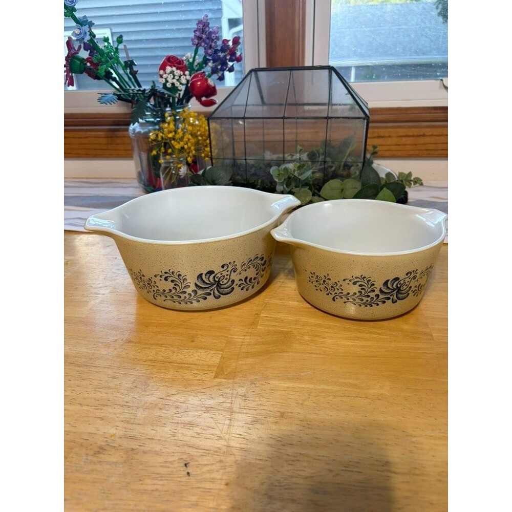 Vintage Pyrex Homestead Pattern Casserole Dishes #474-B 1.5 L & #475-B 2.5 L